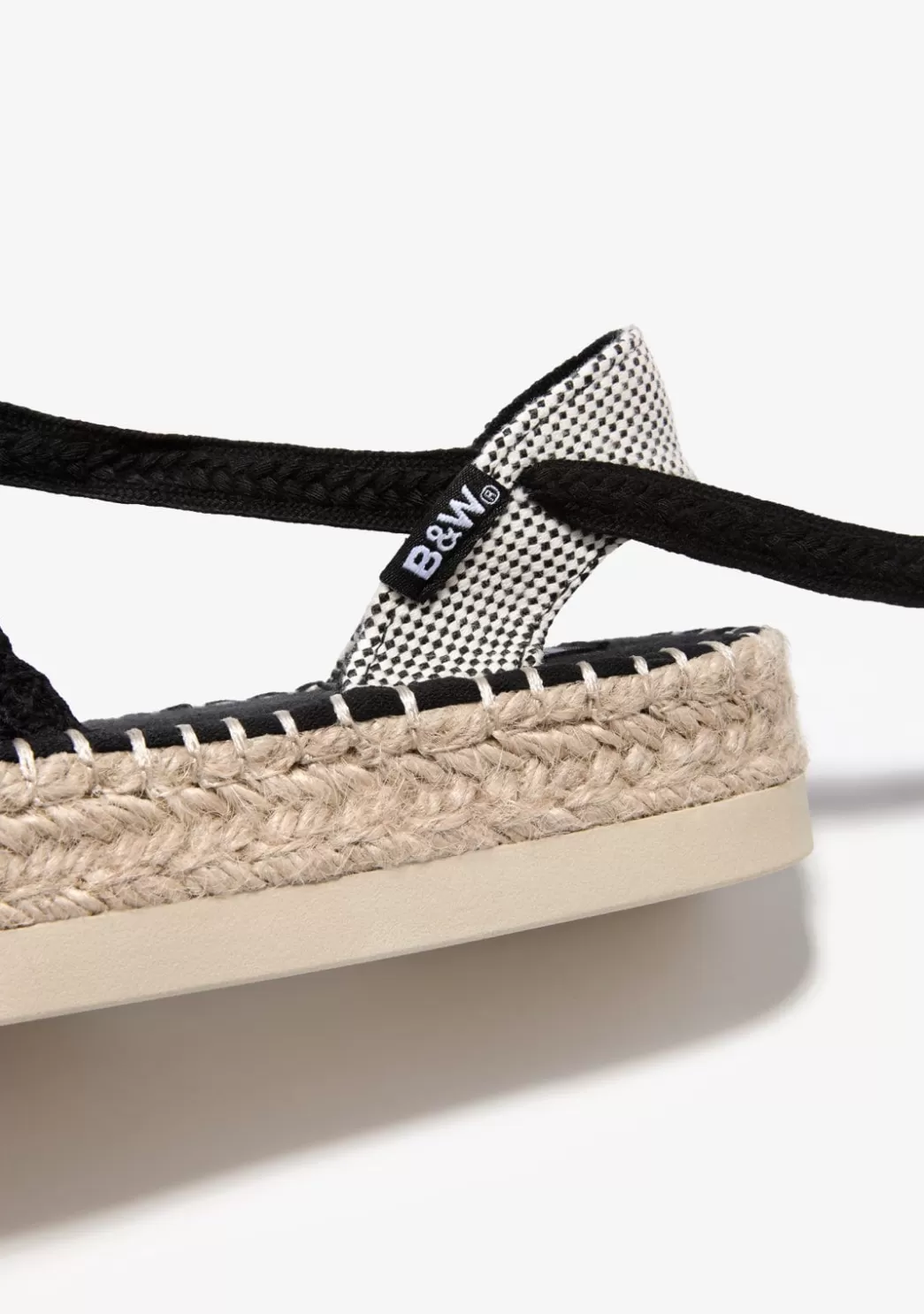 alpargatas_crochet_negro_bw_4.webp Cheap Alpargatas Crochet Negro B&W Alpargatas | Alpargatas