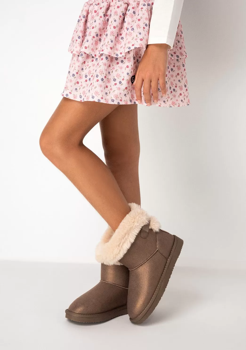 botas_australianas_de_nia_strass_bronce_bw_4.webp Online Botas Australianas De Niña Strass Bronce B&W Botas Australianas | Botas Australianas