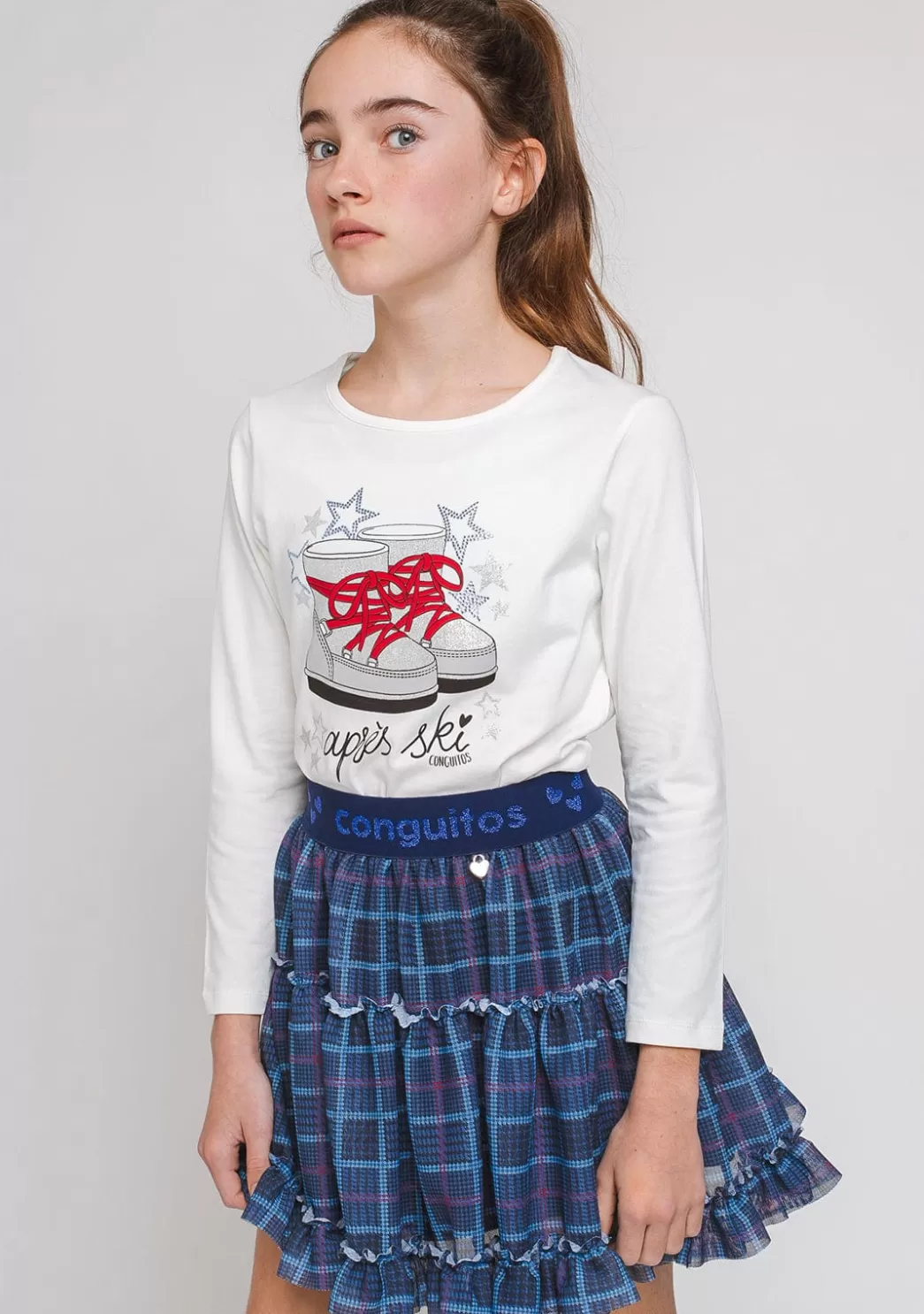 camiseta_nia_botas_australianas_3.webp Discount Camiseta Niña Botas Australianas Camisetas | Camisetas Manga Larga