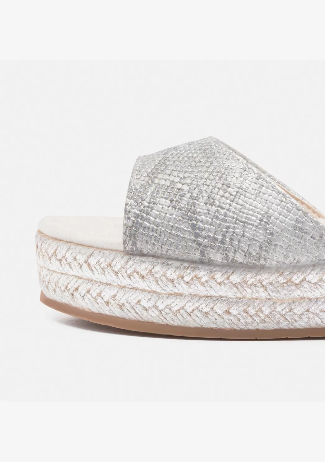 sandalias_cua_de_nia_serpiente_plata_3-1.webp Clearance Sandalias Cuña De Niña Serpiente Plata Sandalias | Alpargatas