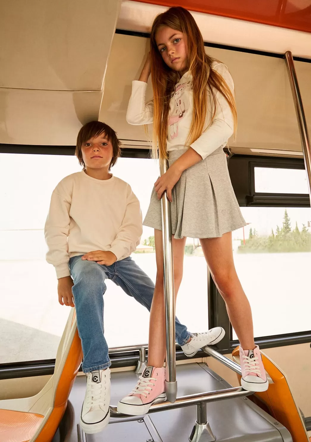 zapatillas_altas_de_nia_logo_napa_rosa_5.webp Flash Sale Zapatillas Altas De Niña Logo Napa Rosa Zapatillas