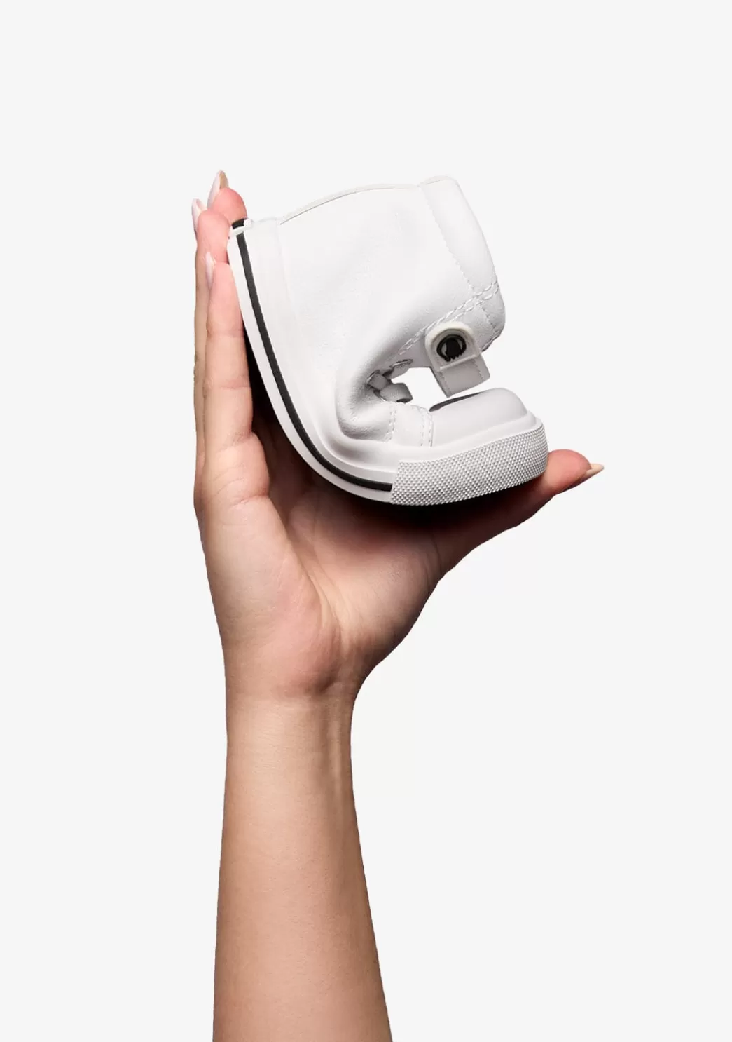 zapatillas_altas_respetuosas_blanco_4.webp Outlet Zapatillas Altas Respetuosas Blanco Zapatillas | Primeros Pasos - Respetuoso