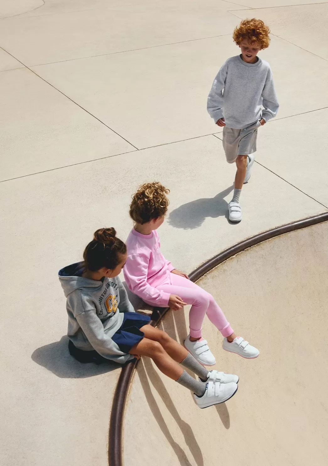 zapatillas_unisex_blanco__rosa_7.webp Cheap Zapatillas Unisex Blanco / Rosa Zapatillas | Colegiales