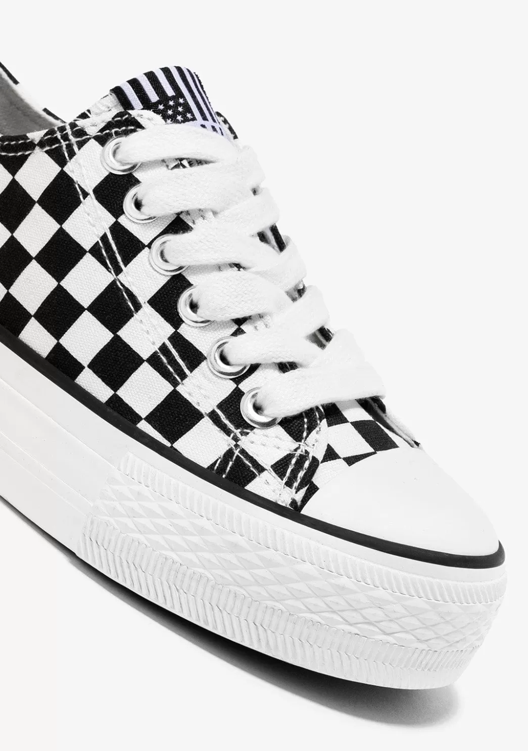 zapatillas_unisex_lona_negro_blanco_bw_3.webp Shop Zapatillas Unisex Lona Negro Blanco B&W Zapatillas | Zapatillas